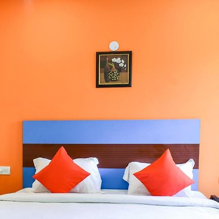 Capital O 67249 Hotel Planet Бхубанешвар Екстериор снимка