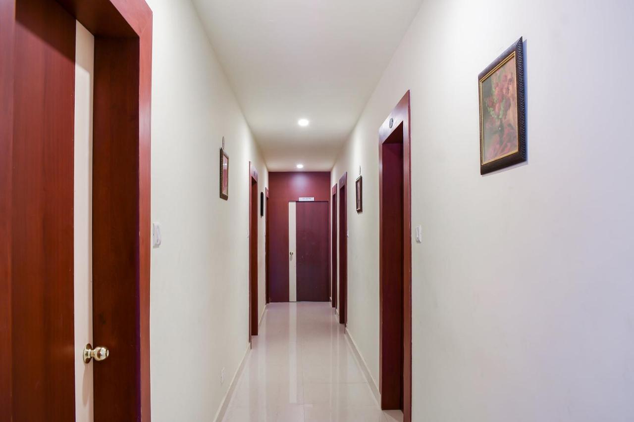 Capital O 67249 Hotel Planet Бхубанешвар Екстериор снимка