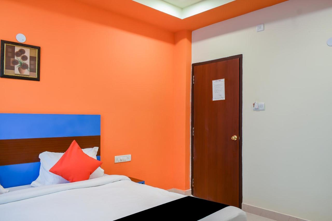 Capital O 67249 Hotel Planet Бхубанешвар Екстериор снимка